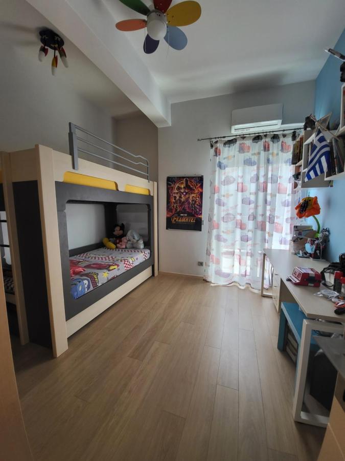 Cozy Apartment In Front Of The Park Athens Exterior photo